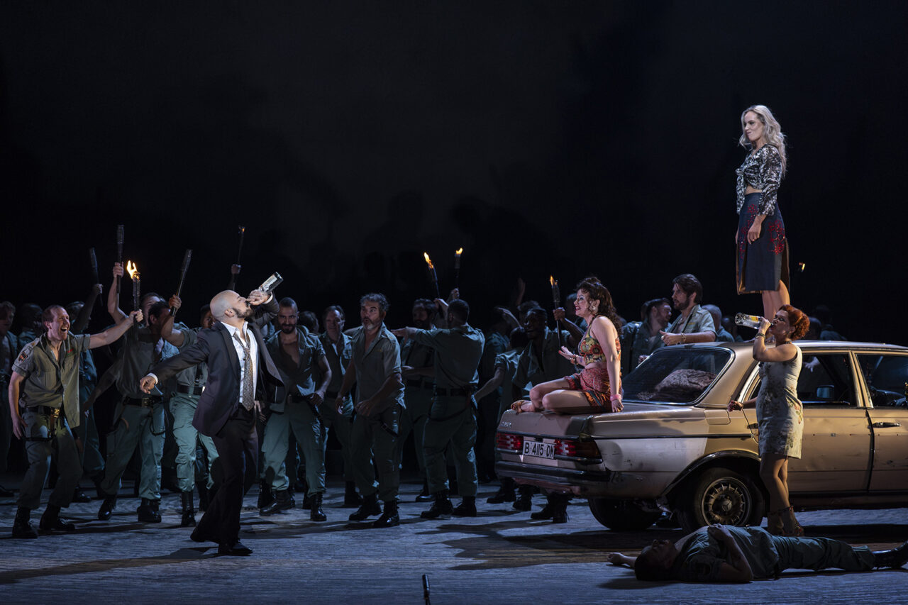 The Cast of ENO's Carmen 2025 (c) Ellie Kurttz