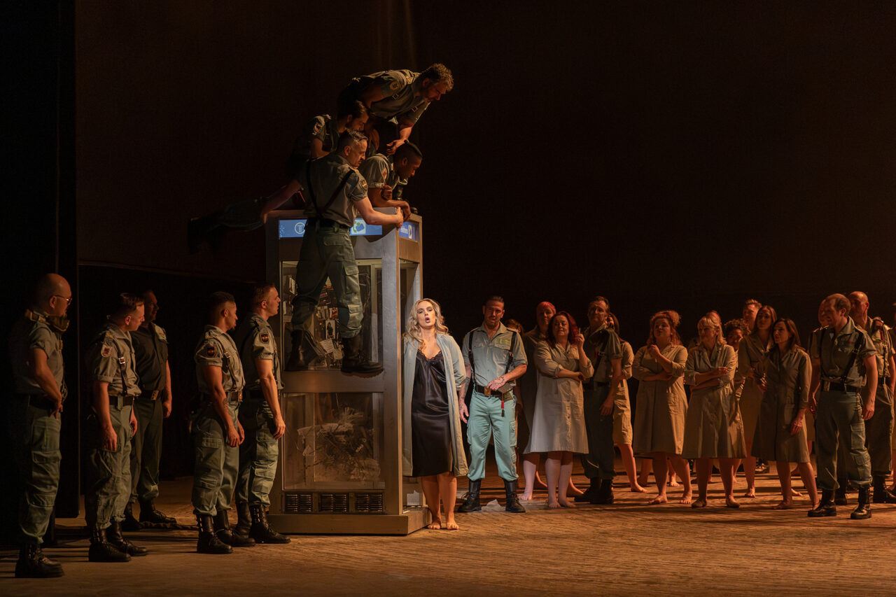 The Cast of ENO’s Carmen 2025 © Ellie Kurttz