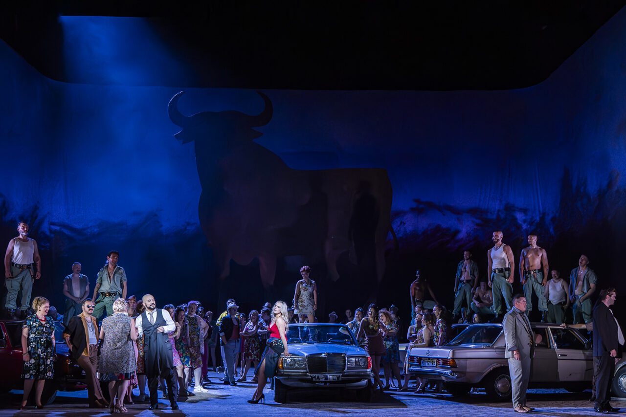The Cast of ENO’s Carmen 2025 © Ellie Kurttz