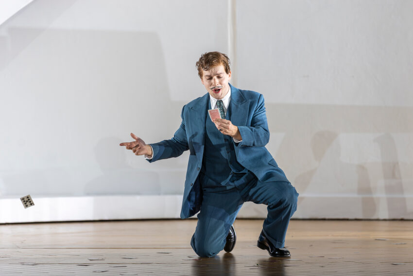 Hugh Cutting ENO’s Partenope 2025 © Lloyd Winters