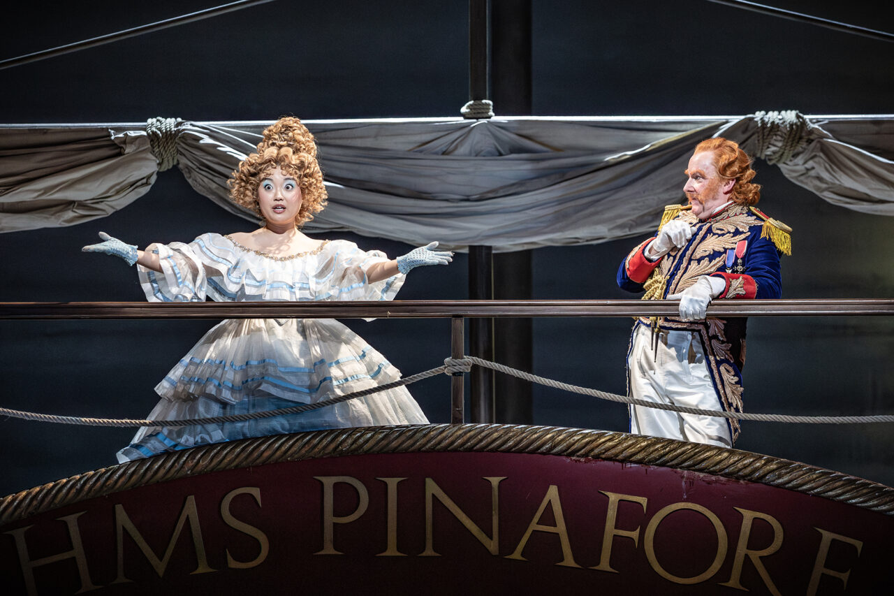 Henna Mun, Neal Davies, ENO’s HMS Pinafore 2025 © Craig Fuller